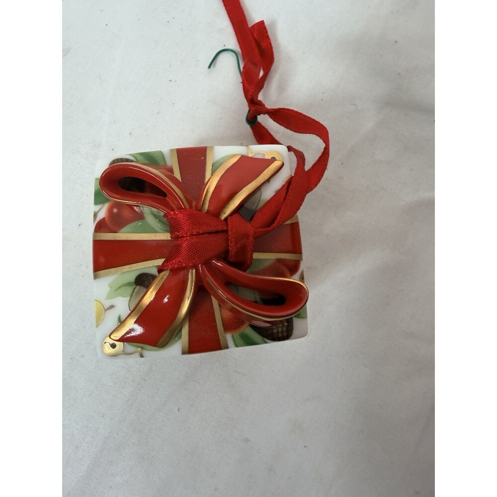 Tiffany Holiday Gift Box and Bow Christmas Holiday Ornament Bone China Porcelain - Picture 10 of 12